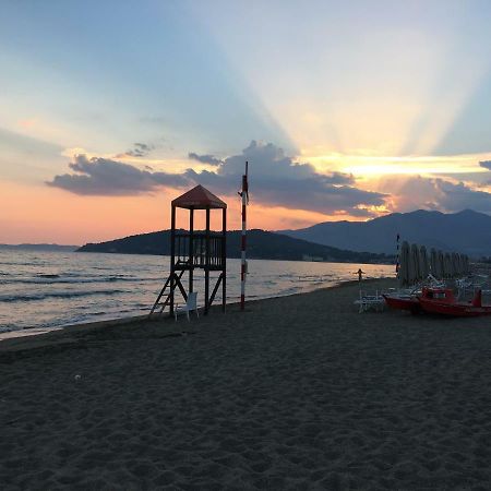 Bed&Beach Scauri  Ngoại thất bức ảnh